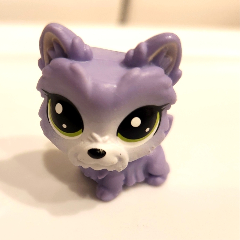 Purple and White Small Pet Figurine
